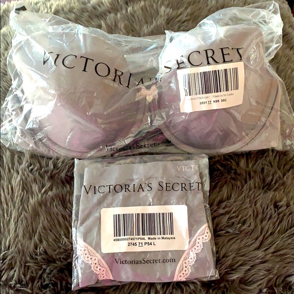 NEW Victoria’s Secret Bra & Panty Set